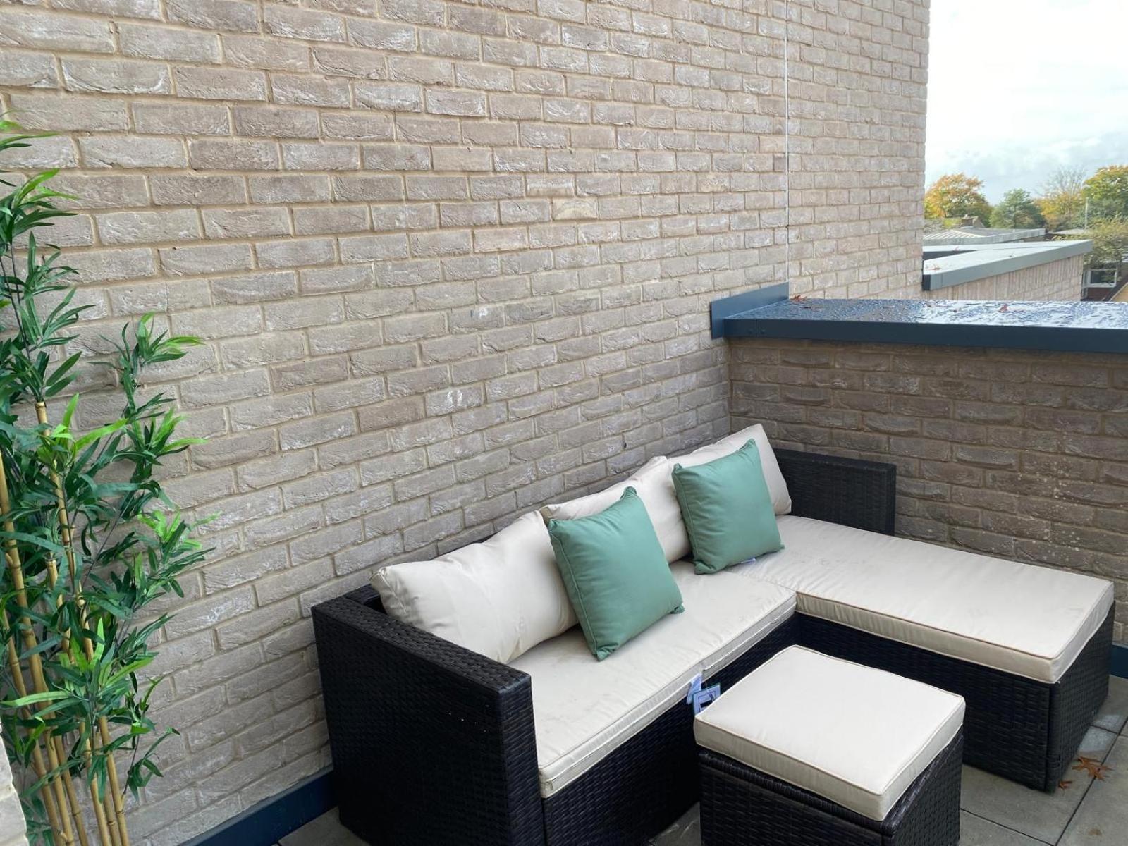 Comfortable Double Room & Single Room In Vibrant Hatfield Neighbourhood Exterior foto
