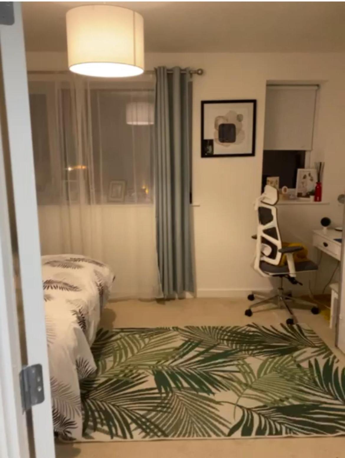 Comfortable Double Room & Single Room In Vibrant Hatfield Neighbourhood Exterior foto