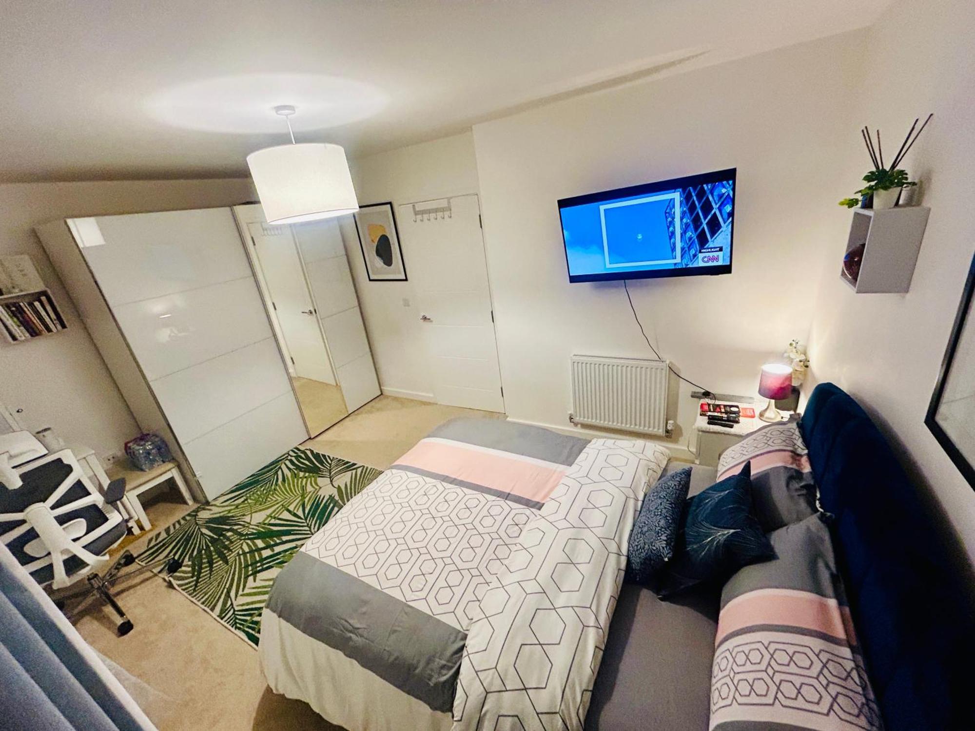 Comfortable Double Room & Single Room In Vibrant Hatfield Neighbourhood Exterior foto